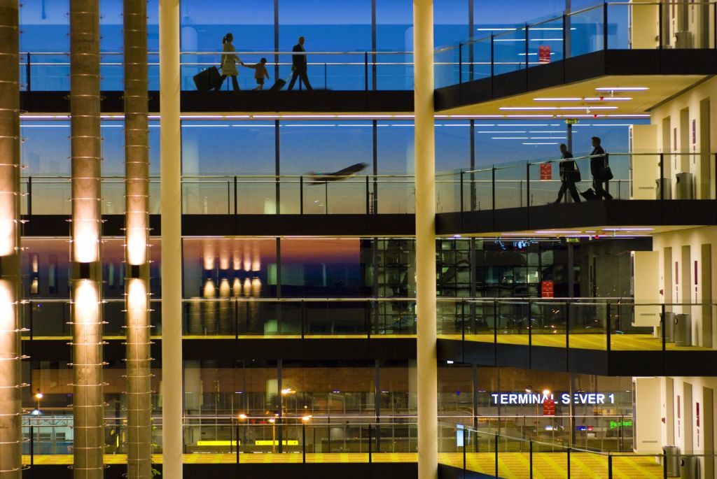 Courtyard By Marriott Airport Prag